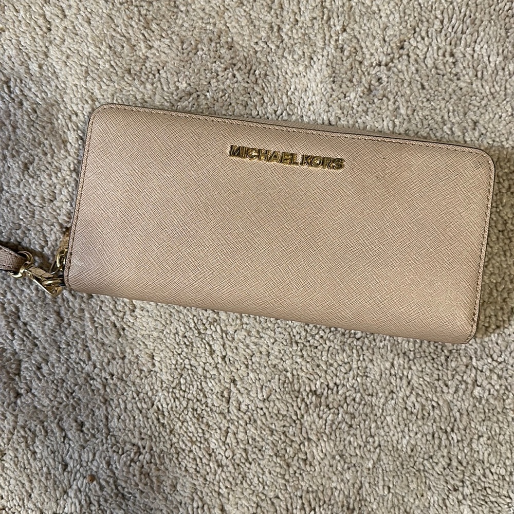 Michael Kors wrist wallet leather
